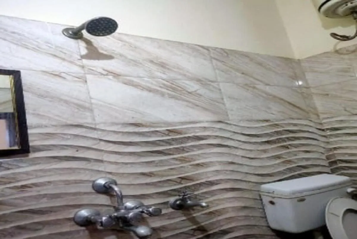 Image 2 of Goroomgo Hotel New Ashiyana Palace Varanasi Near Railway Station 400m