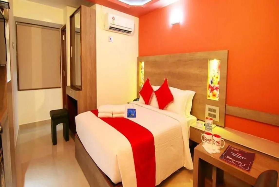 Image of Goroomgo Hotel New Ashiyana Palace Varanasi Near Railway Station 400m
