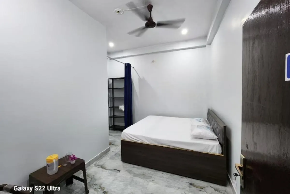 Image 2 of Goroomgo Hotel Raghubir Nikunj Homestay Ayodhya