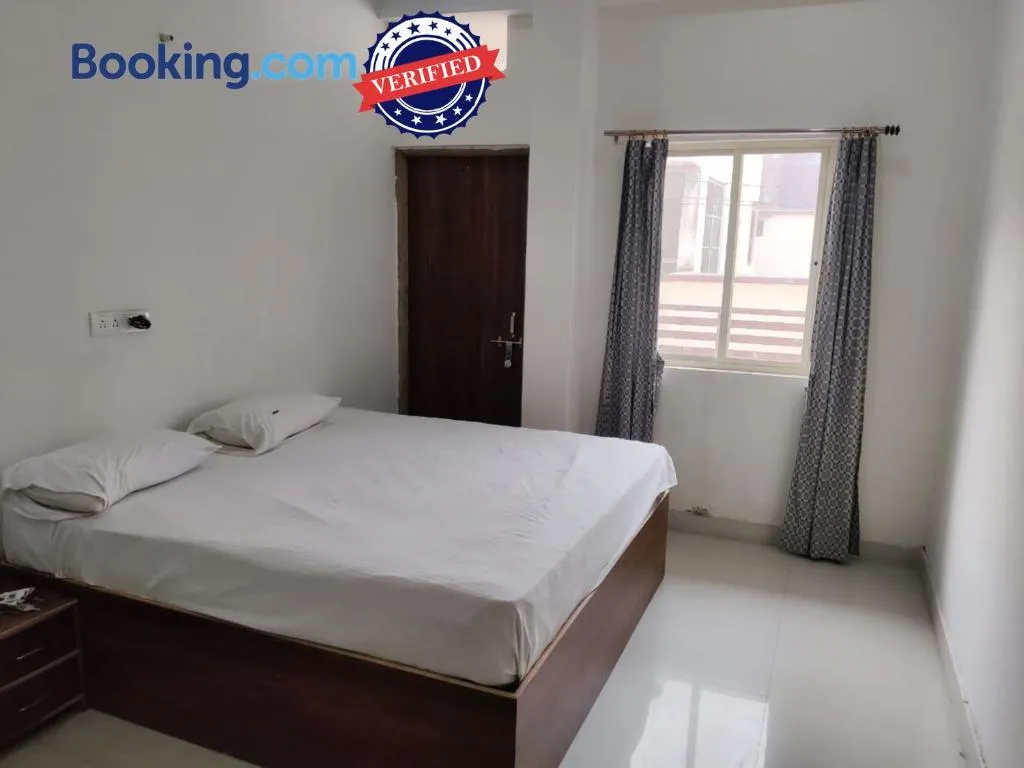 Image of Goroomgo Hotel Shivay Varanasi Near Vishwanath Temple