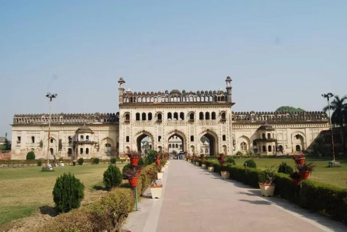 Image 5 of Goroomgo Kanha Inn Lucknow