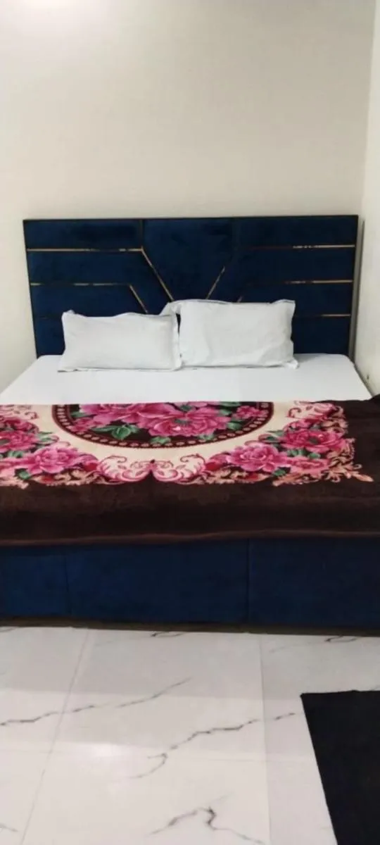 Image 3 of Goroomgo Kunj Residency Mathura Near Bus Stand – Parking Facility & Restrurant
