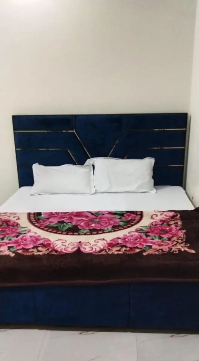 Image 5 of Goroomgo Kunj Residency Mathura Near Bus Stand – Parking Facility & Restrurant