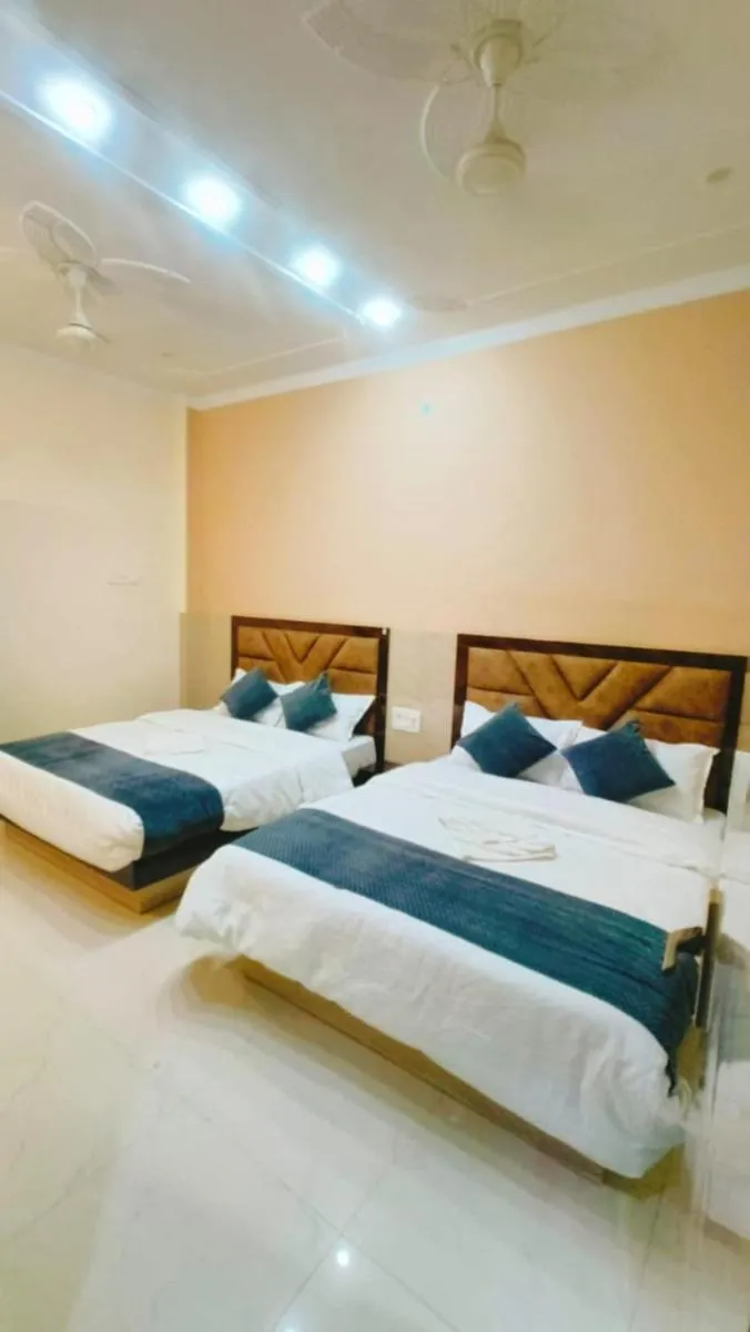 Image 1 of Goroomgo Prakash Residency Varanasi Near Kashi Vishwanath Temple and Ganga Ghat- Prime Location with Lift and Fully Air-Conditioned – Best Hotel In Varanasi