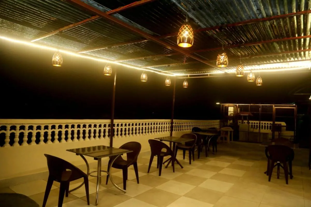 Image 4 of Goroomgo Pyrenees Homestay Agra Near Taj Mahal