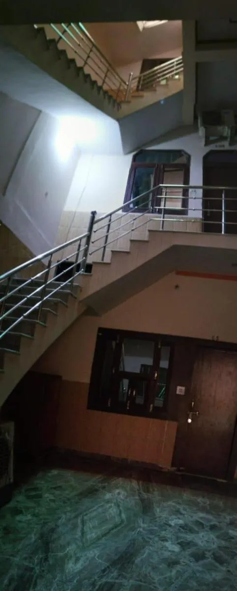Image 3 of Goroomgo Sangam Palace Guest house Mathura – Prime Location
