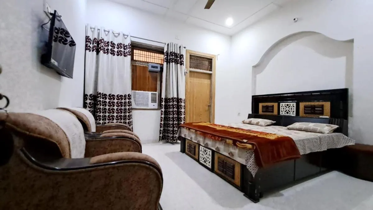 Image of Goroomgo Shree Anand Guest House Mathura
