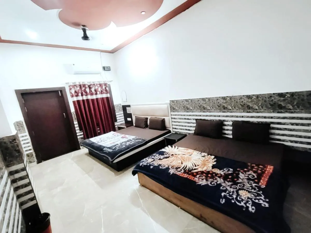 Image 6 of Goroomgo Shree Anand Guest House Mathura