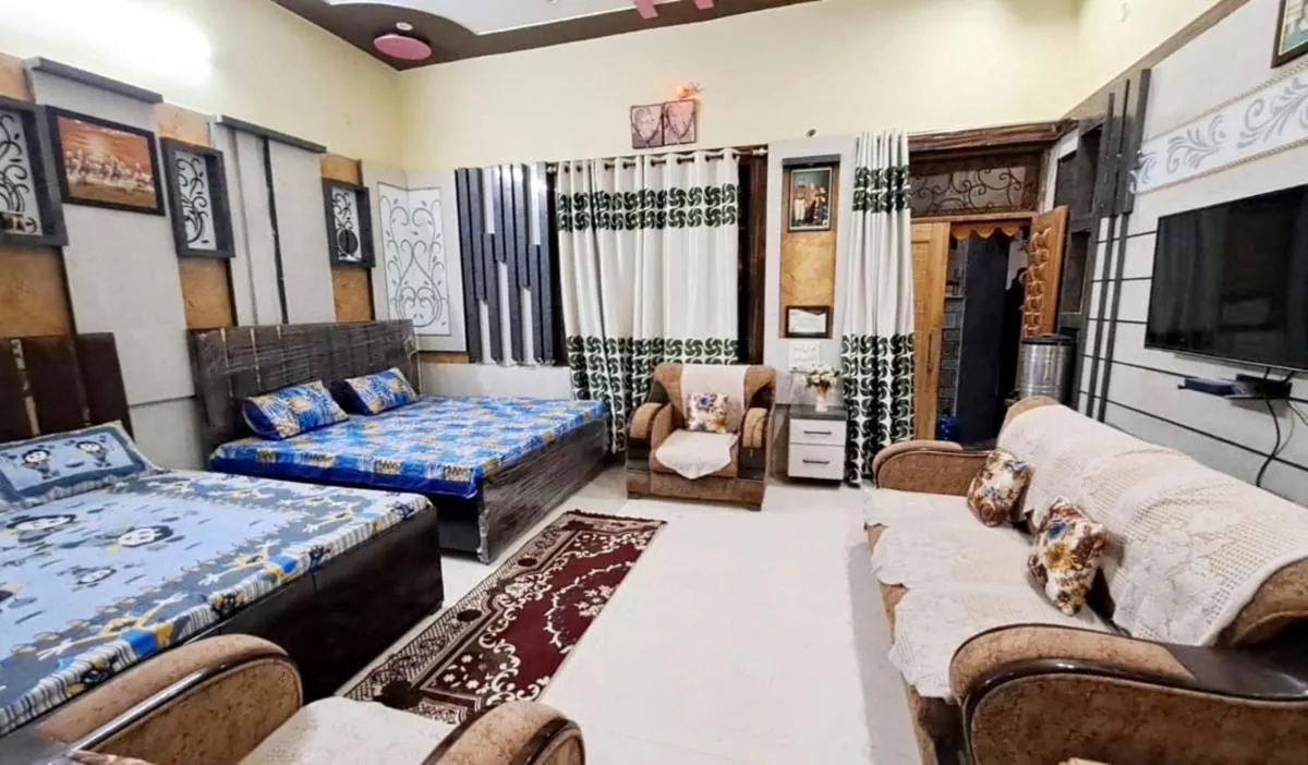 Image 1 of Goroomgo Shree Anand Guest House Mathura