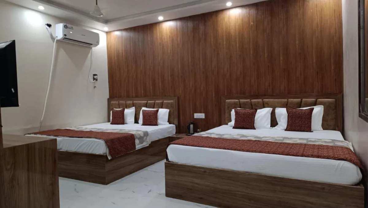Image 6 of Goroomgo Vrrinda Home Stay Varanasi Enjoy free Wifi- free Parking And Restaurent Available
