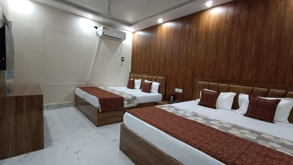 Image of Goroomgo Vrrinda Home Stay Varanasi Enjoy free Wifi- free Parking And Restaurent Available