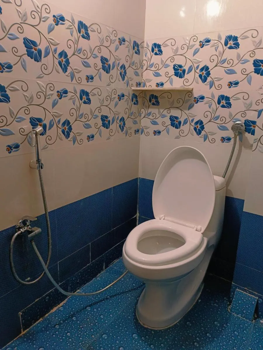 Image 3 of Grihalaxmi Paying Guest House