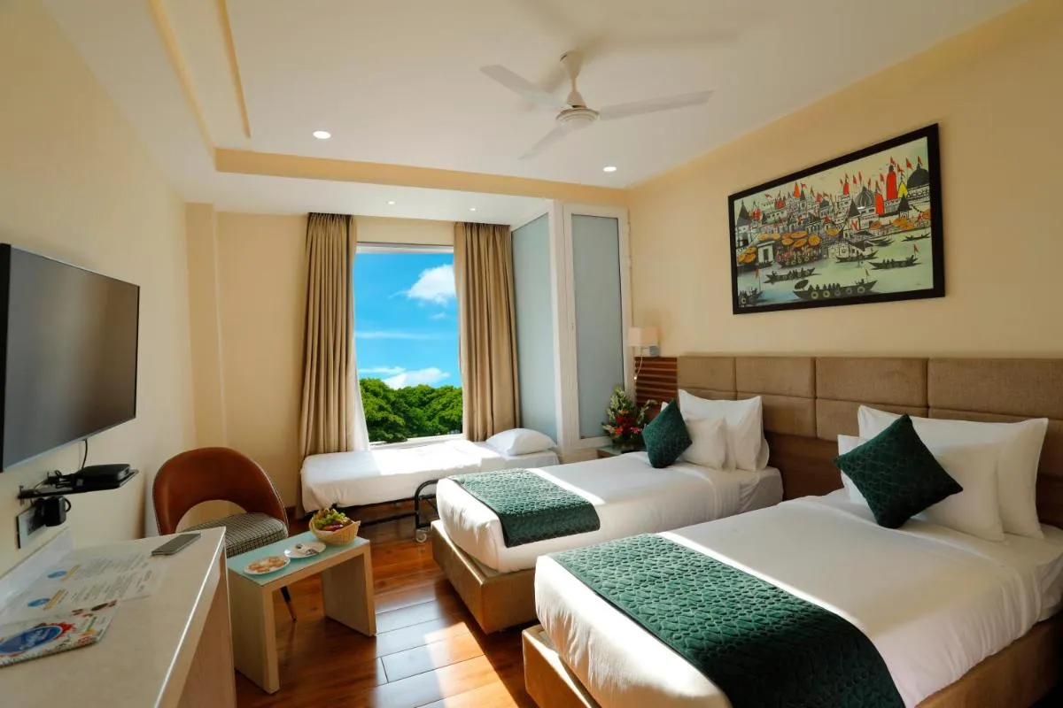 Image 1 of HOTEL DOLPHIN GRAND