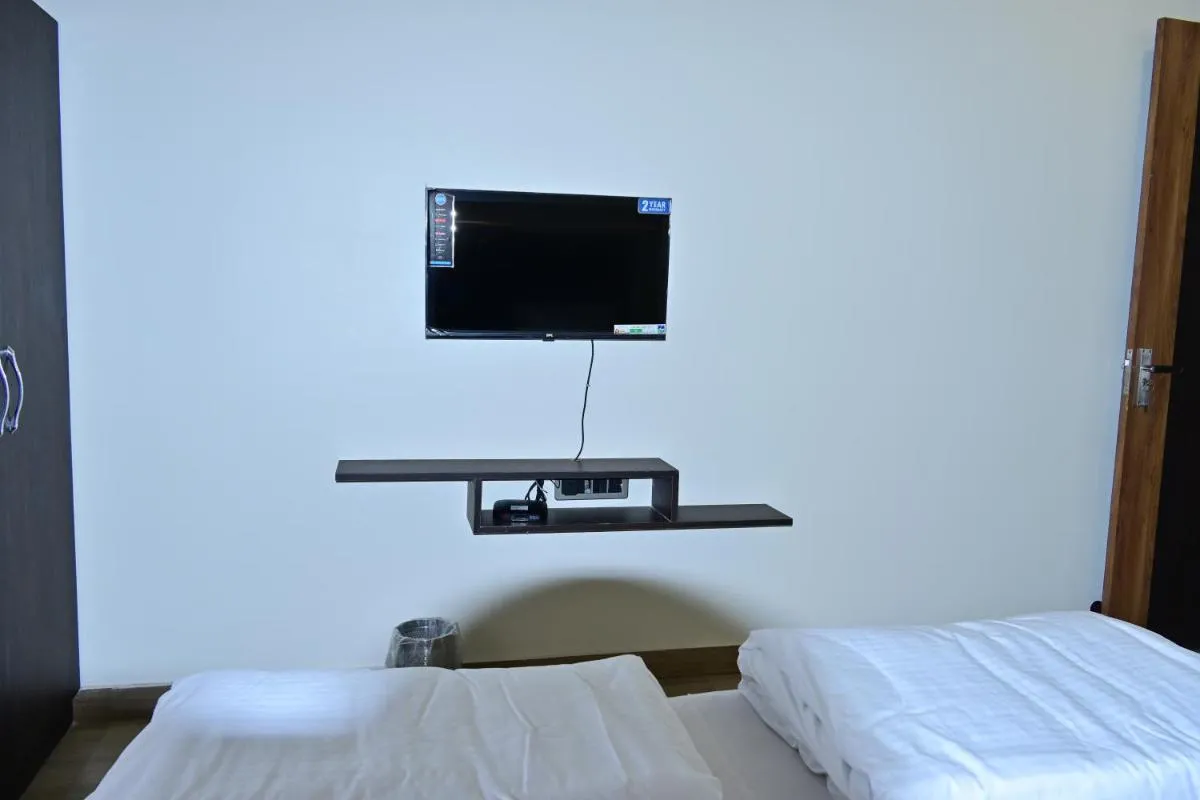 Image 3 of HOTEL MAYUR