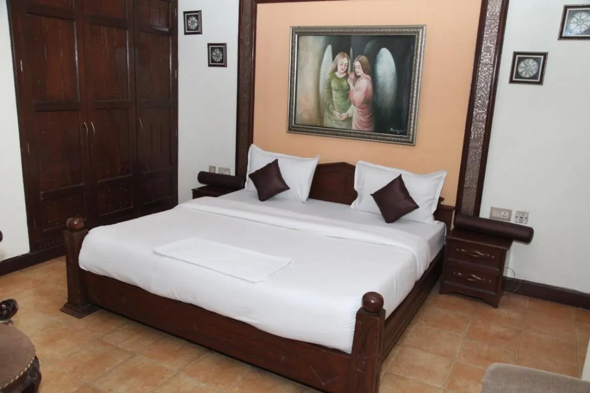 Image of HOTEL METRO REGENCY