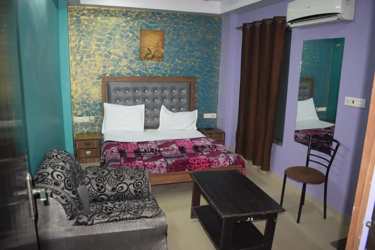 Image 1 of HOTEL SAI PALACE