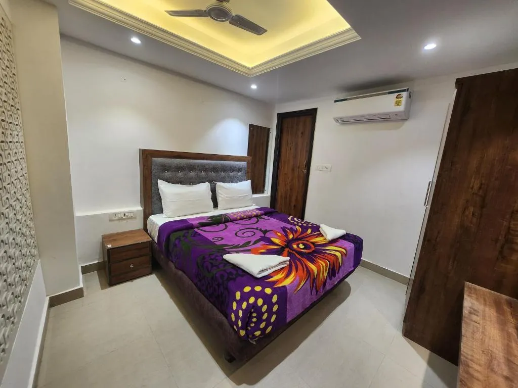 Image of HOTEL SAI PALACE