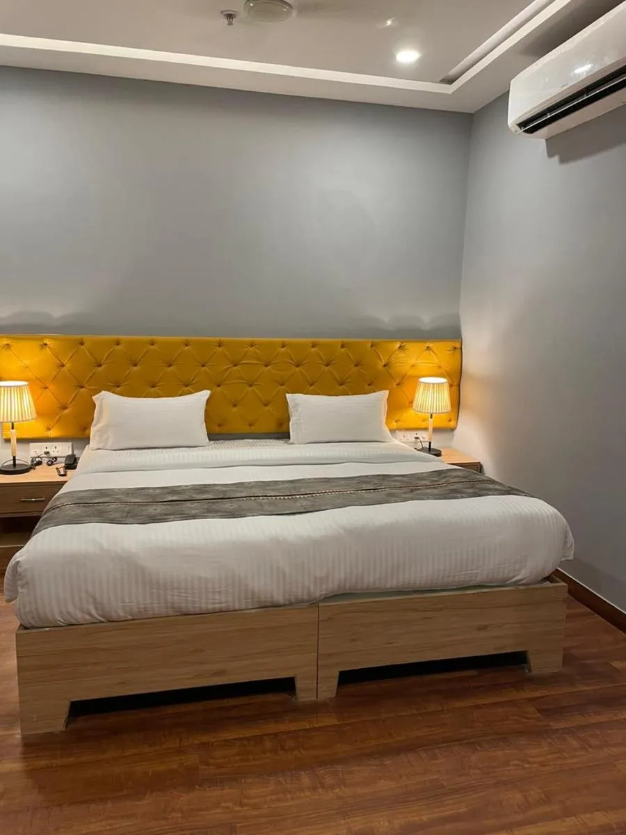 Image 3 of HOTEL SDS GRAND