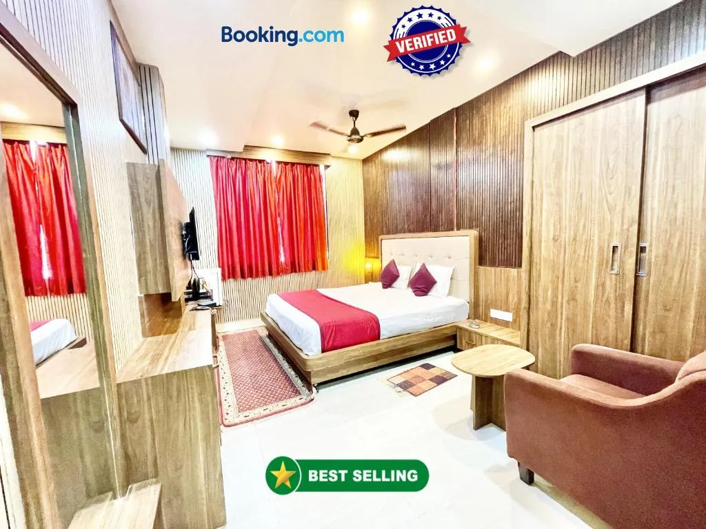 Image of HOTEL SIDDHANT PALACE ! VARANASI fully-Air-Conditioned hotel at prime location, Lift-&-wifi-available, near-Kashi-Vishwanath-Temple, and-Ganga-ghat