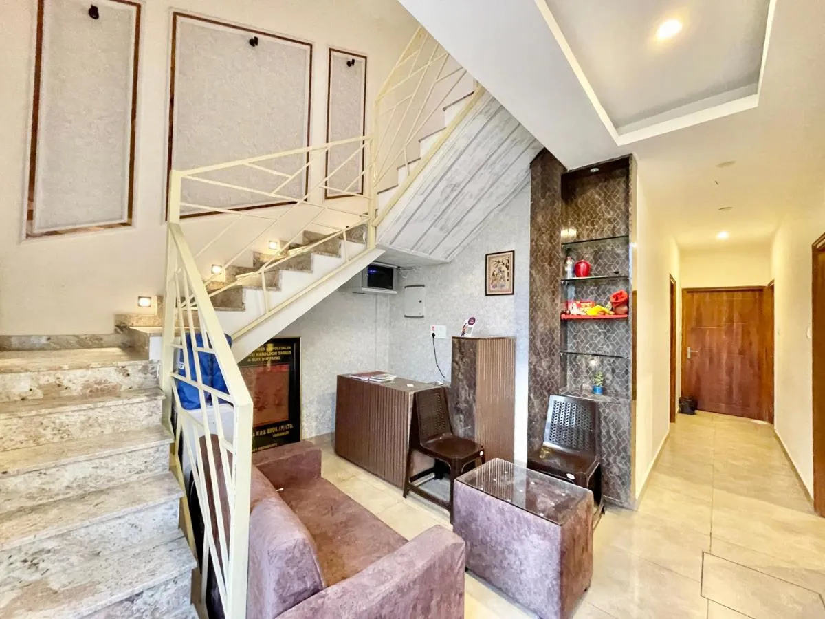 Image 3 of HOTEL S MADHWA ! VARANASI fully-Air-Conditioned hotel at prime location with off site Parking availability, near Kashi Vishwanath Temple and Ganga ghat