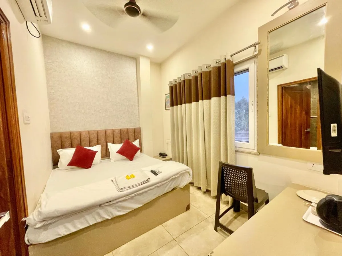Image 1 of HOTEL S MADHWA ! VARANASI fully-Air-Conditioned hotel at prime location with off site Parking availability, near Kashi Vishwanath Temple and Ganga ghat