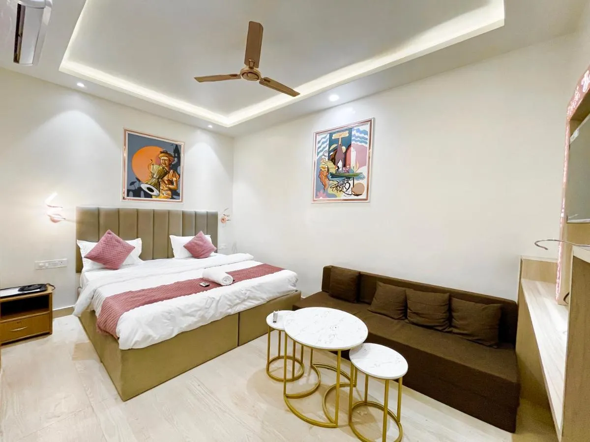Image 5 of HOTEL THE BANARAS STAY ! VARANASi होटल द बनारस स्टे, பனாரஸ் தங்கும் ஹோட்டல்f, Air-Conditioned hotel with off site Parking availability, near Kashi Vishwanath Temple, and Ganga ghat