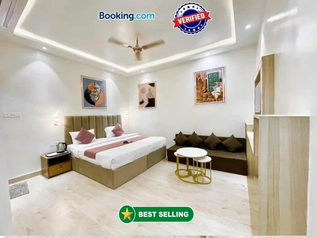 Image of HOTEL THE BANARAS STAY ! VARANASi होटल द बनारस स्टे, பனாரஸ் தங்கும் ஹோட்டல்f, Air-Conditioned hotel with off site Parking availability, near Kashi Vishwanath Temple, and Ganga ghat