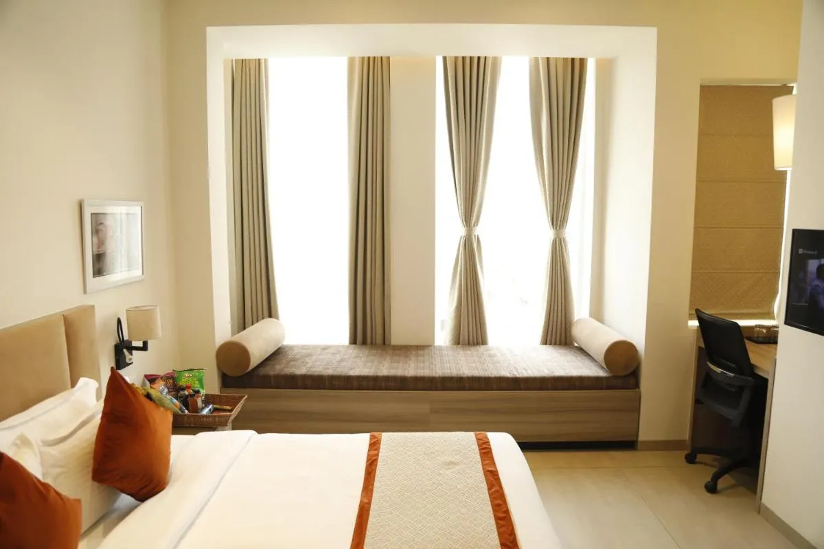 Image 4 of HOTEL THE ROYAL VISTA