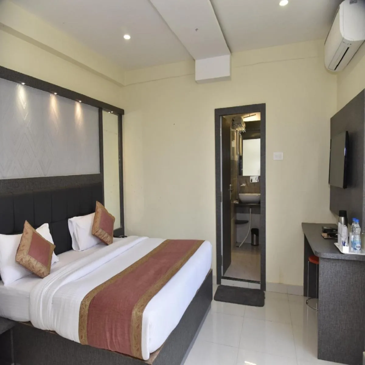 Image 3 of HOTEL TRIDEV GRAND