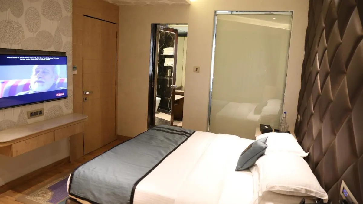 Image 6 of HOTEL V