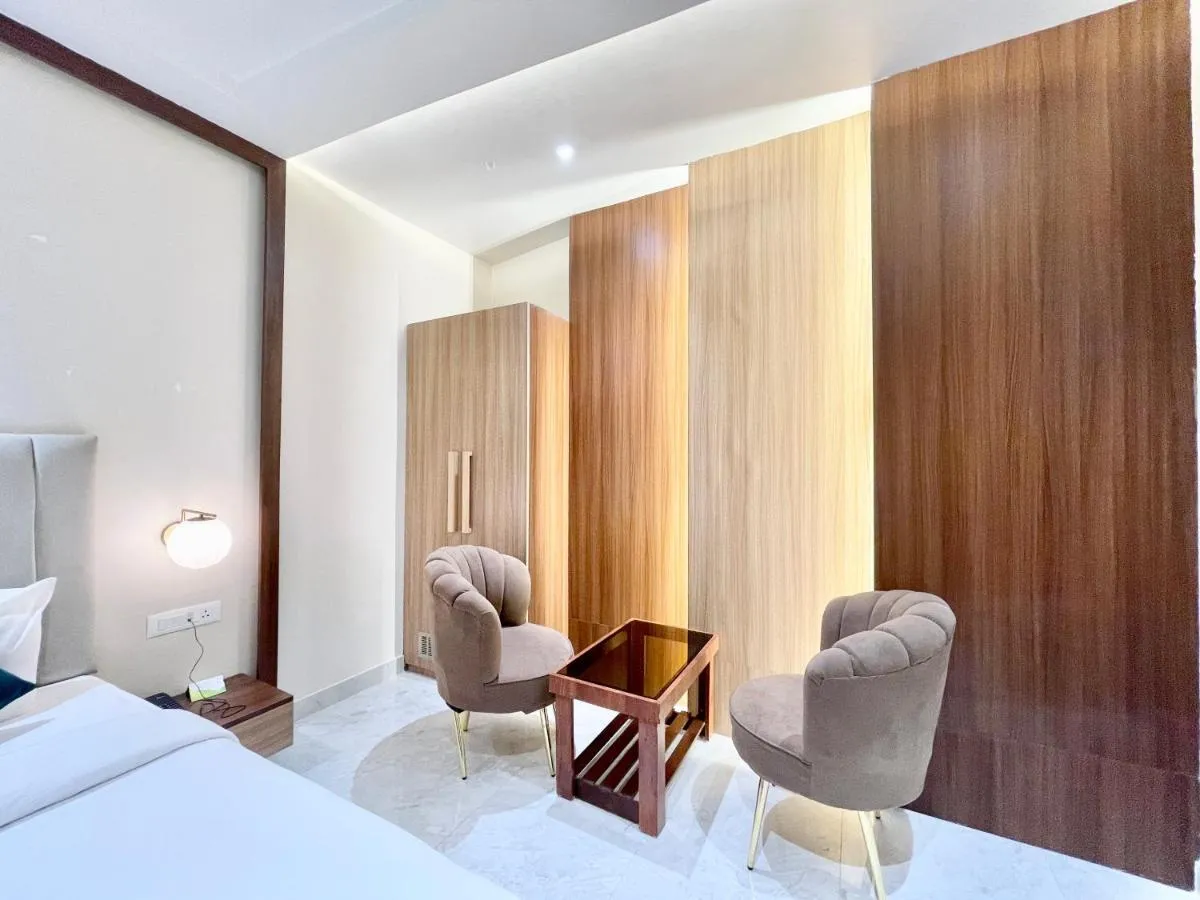 Image 5 of HOTEL VEDANGAM INN ! VARANASI – Forɘigner’s Choice ! fully Air-Conditioned hotel with Parking availability, near Kashi Vishwanath Temple, and Ganga ghat