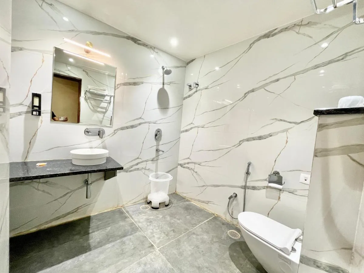 Image 6 of HOTEL VEDANGAM INN ! VARANASI – Forɘigner’s Choice ! fully Air-Conditioned hotel with Parking availability, near Kashi Vishwanath Temple, and Ganga ghat