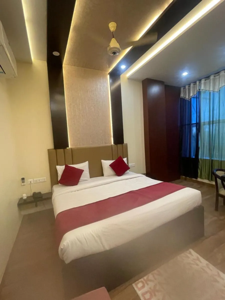 Image 1 of Hotel City Star Family Stay