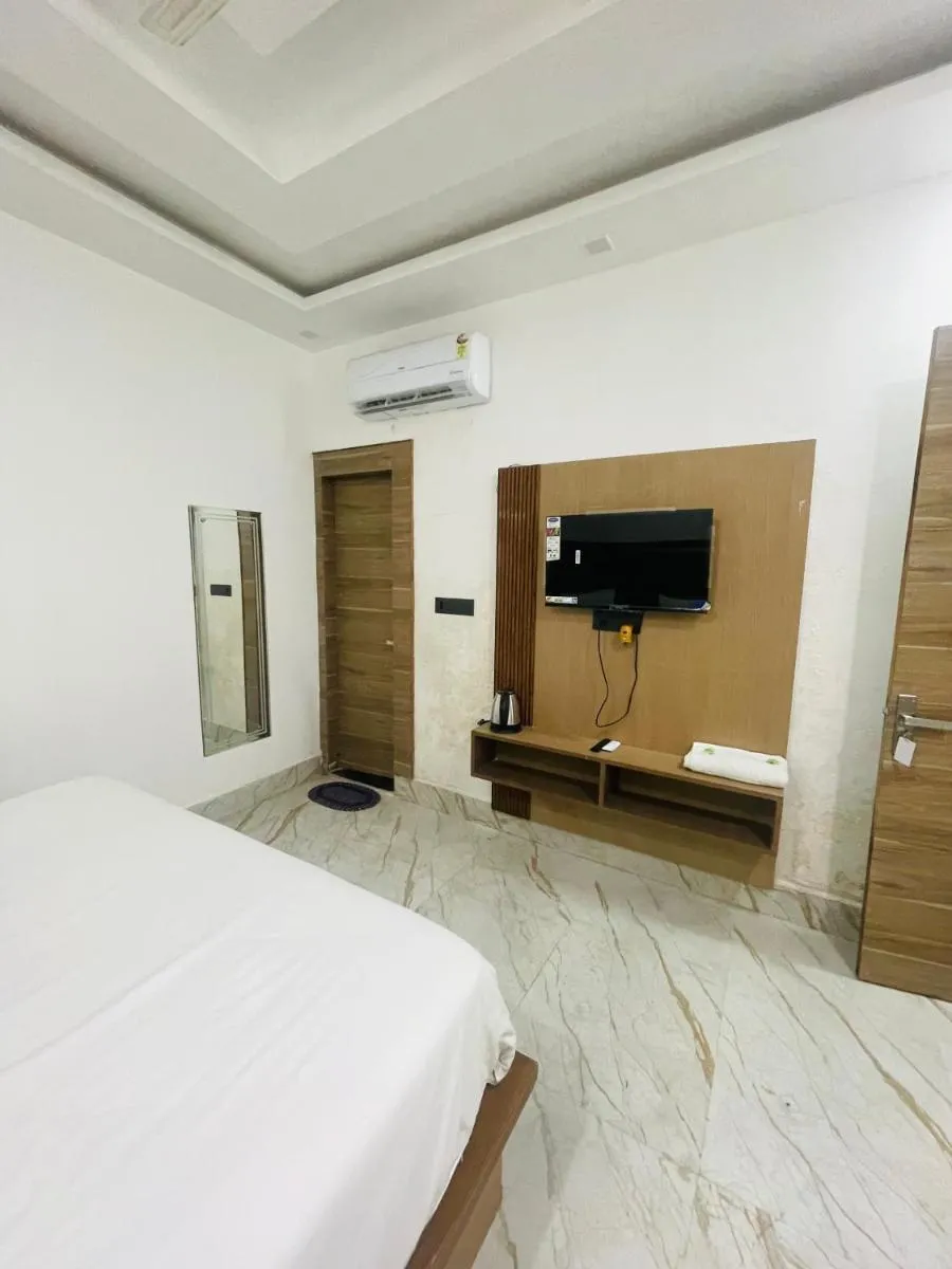 Image 3 of Hotel City Star Family Stay