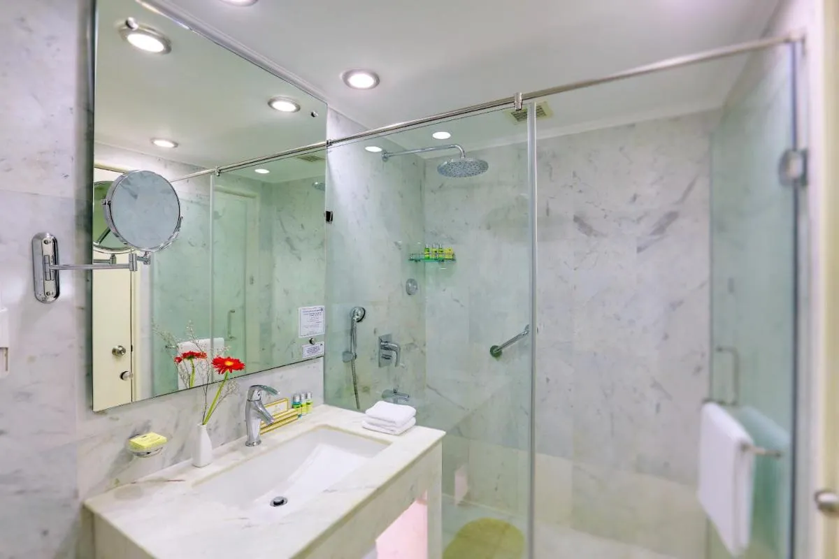Image 2 of Hotel Clarks Shiraz
