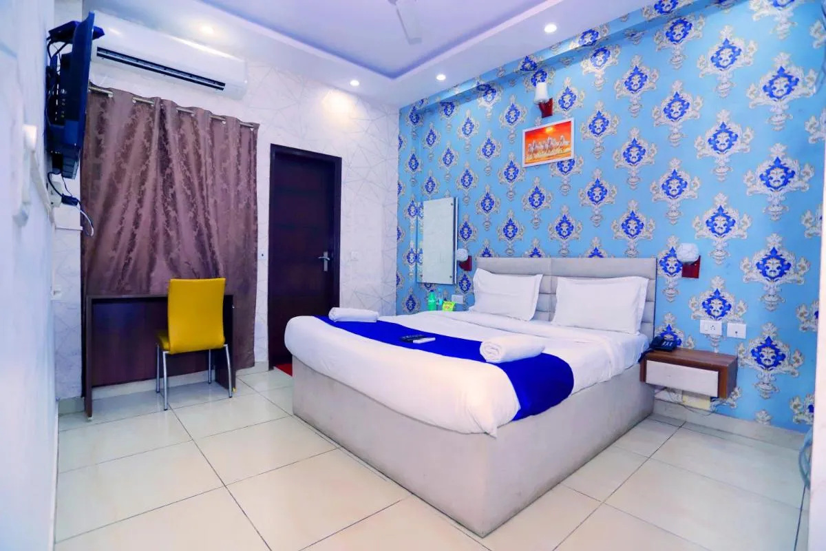 Image 4 of Hotel Comfirt Inn Noida Sector 19