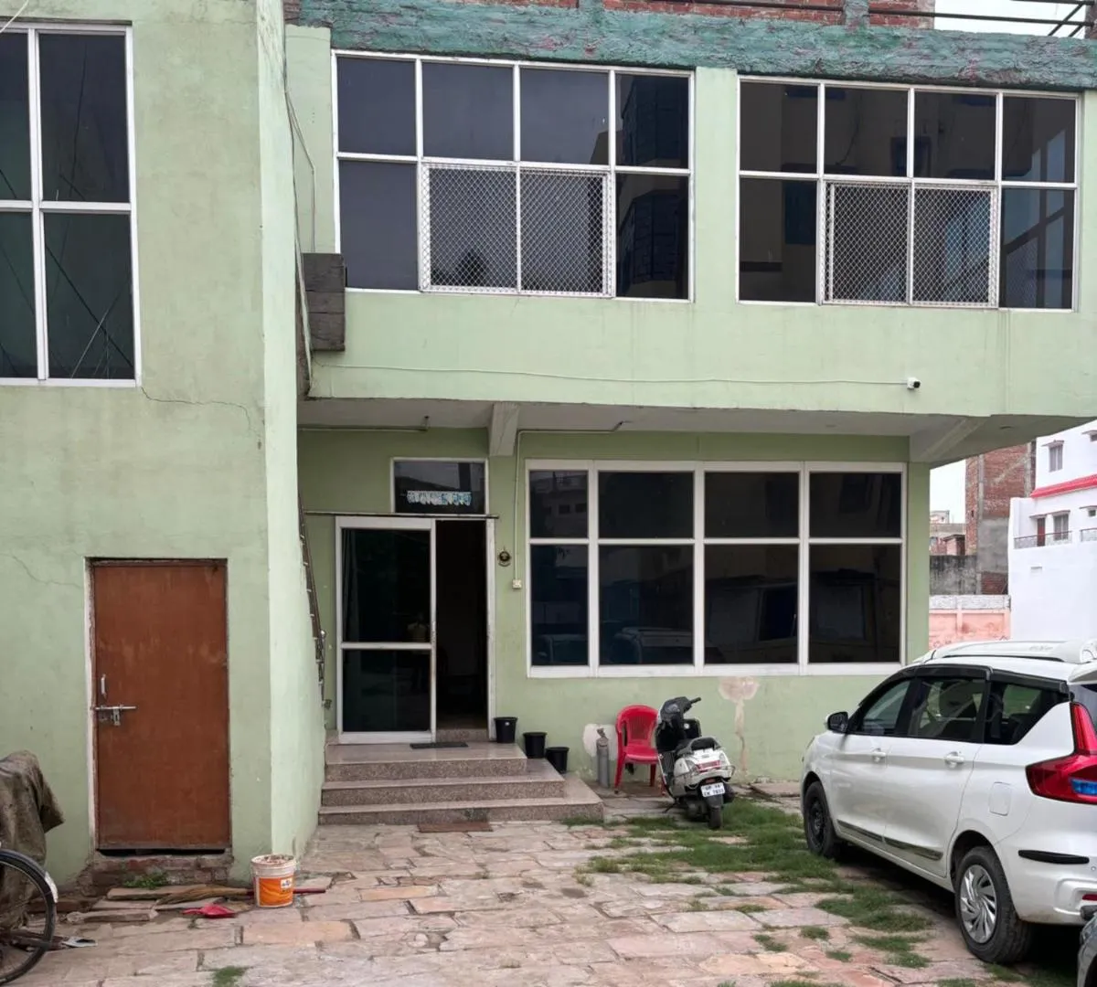Image 1 of Hotel GRG Varanasi Paradise Varanasi – Perfect Location – Parking Facilities – Restaurant Available