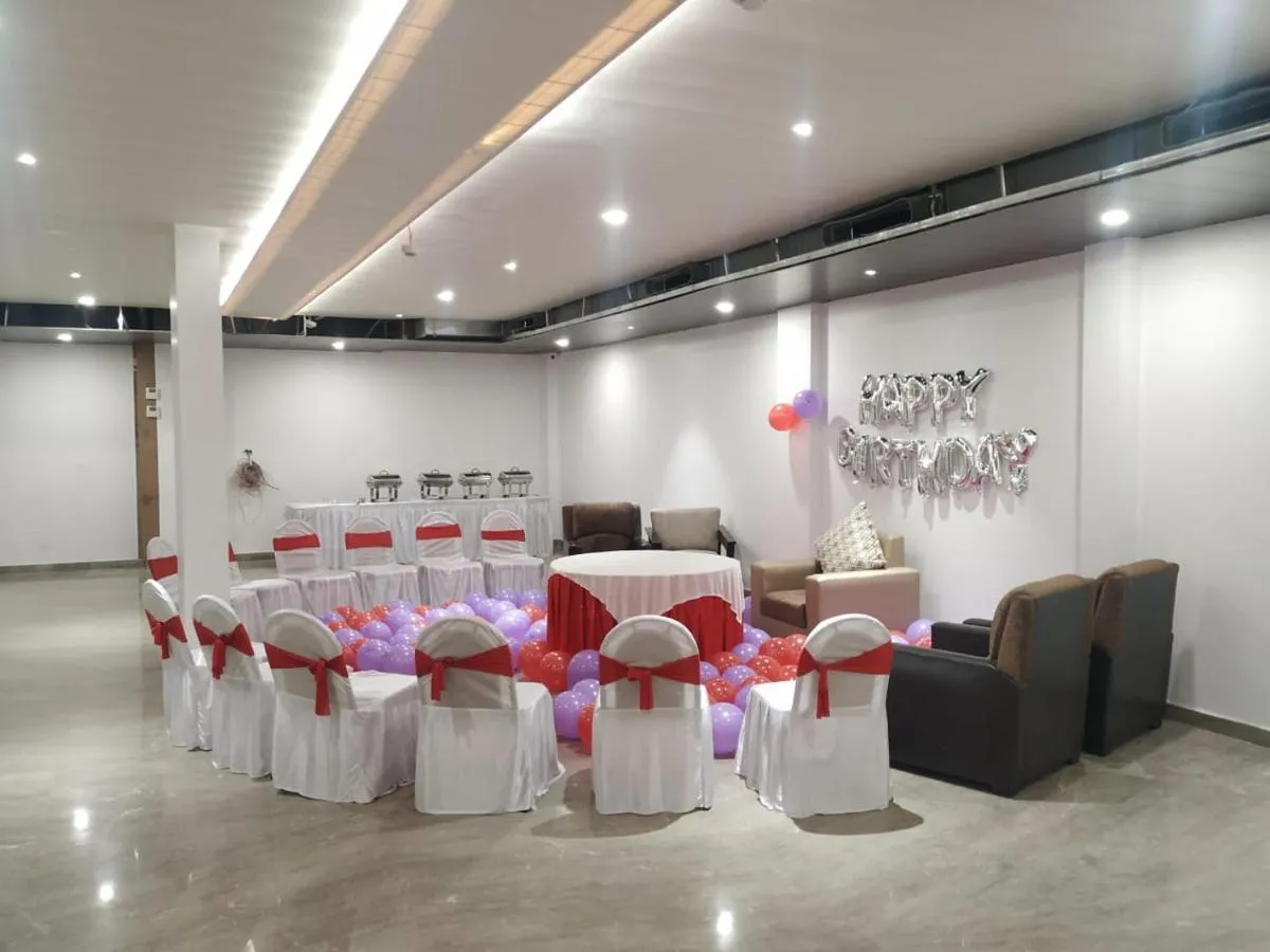 Image 6 of Hotel Global inn Hussainganj Lucknow