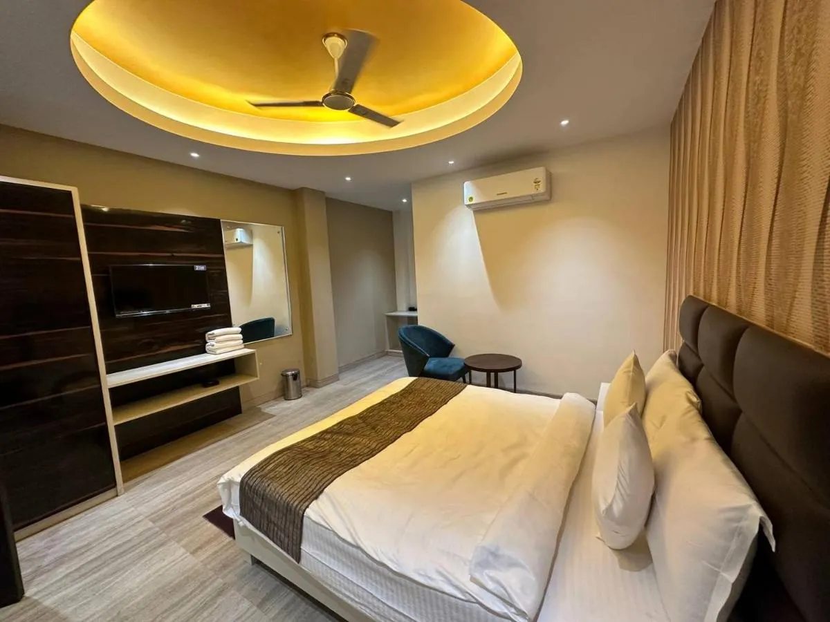 Image 1 of Hotel Hardik Palacio