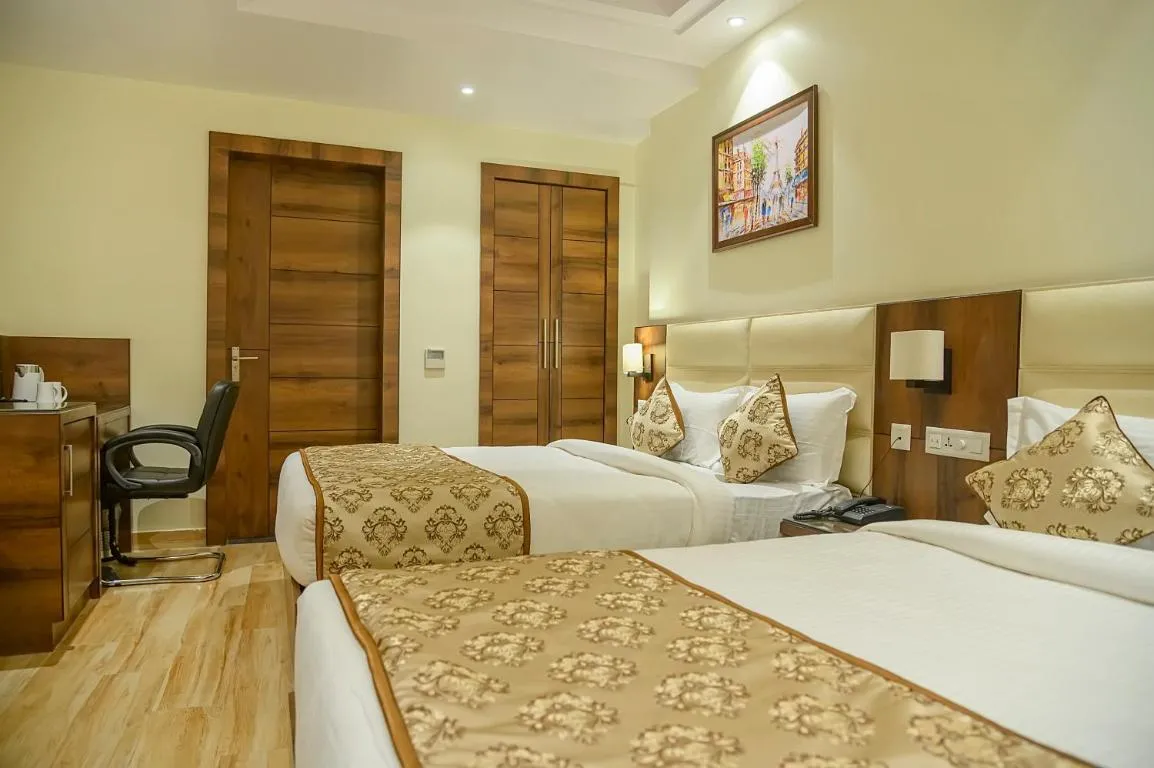 Image of Hotel Hira Inn-10mins From Railway Station & Bus Station