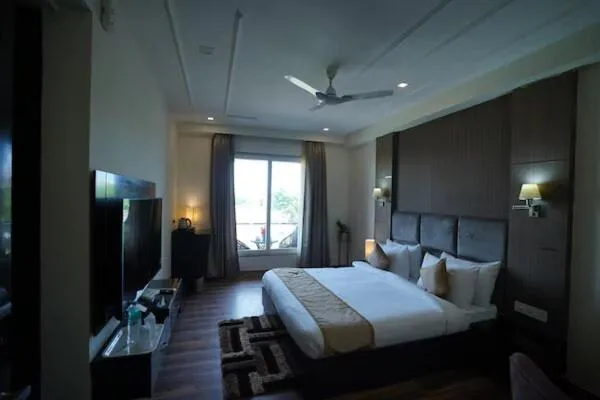 Image 1 of Hotel Idhayan Palace