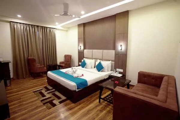 Image 6 of Hotel Idhayan Palace