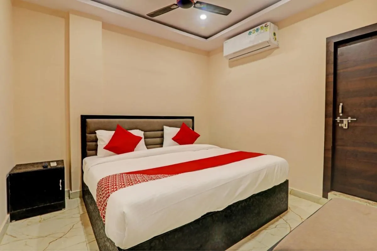 Image 1 of Hotel Madhav Inn