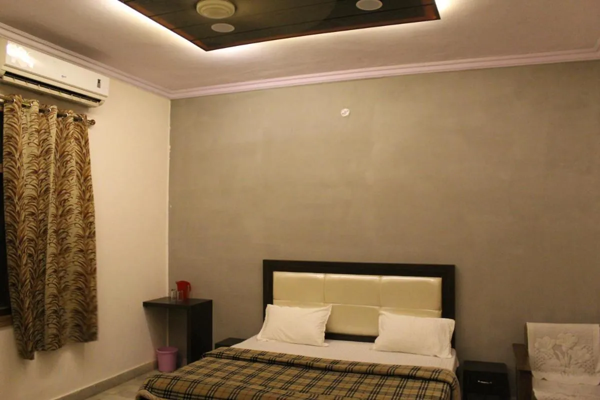Image 6 of Hotel Maharana Palace