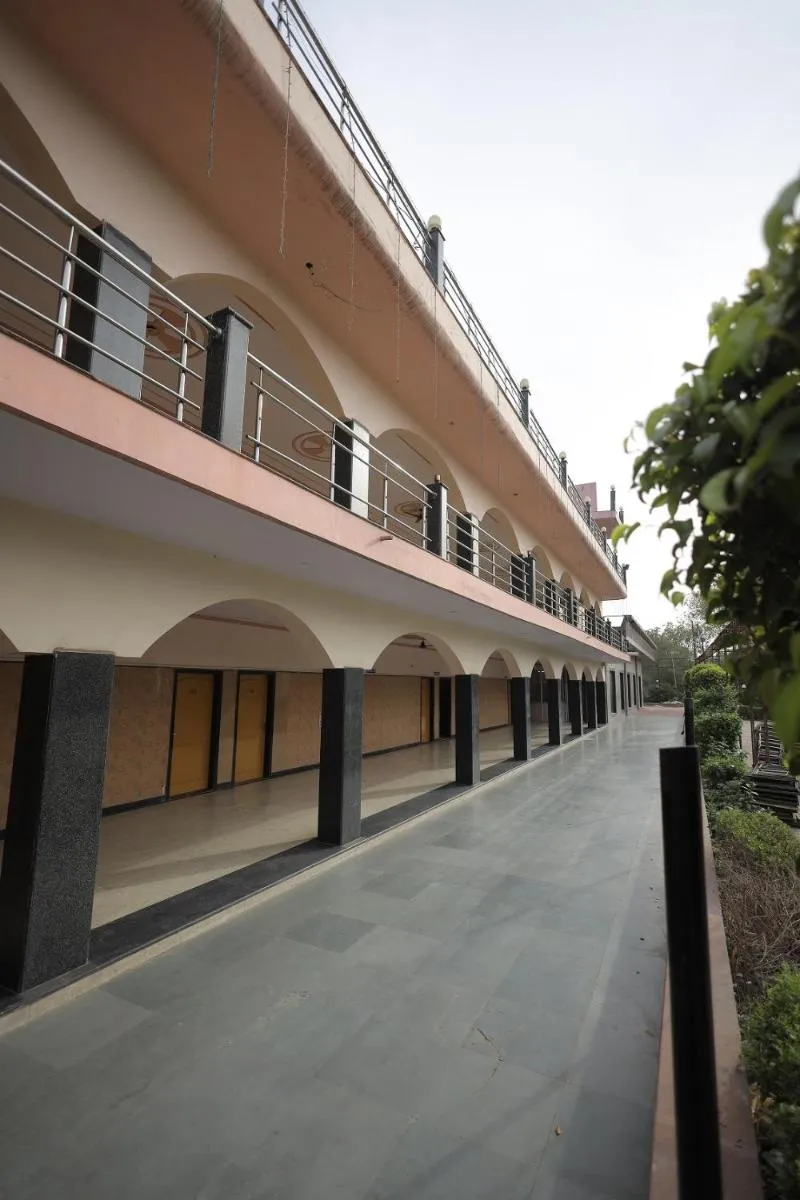 Image 4 of Hotel Mukund Dham-Near Mathura Railway Station