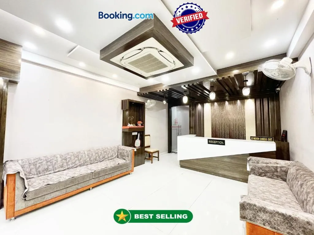 Image of Hotel Nandini Palace ! Varanasi ! होटल नंदिनी पैलेस- హోటల్ నందిని ప్యాలెస్ ! fully-Air-Conditioned-hotel family-friendly-hotel, near-Kashi-Vishwanath-Temple and Ganga ghat