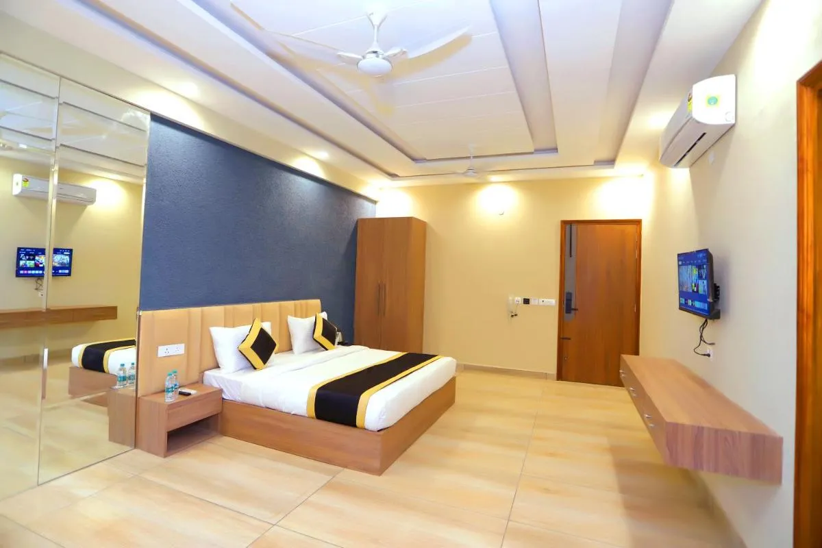 Image 5 of Hotel Nirvana Inn – Near Pari chowk Metro