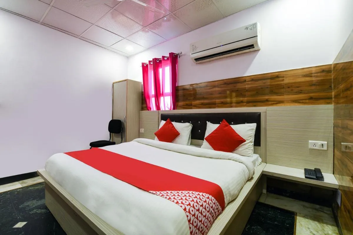 Image 1 of Hotel O 13772 hotel krishna