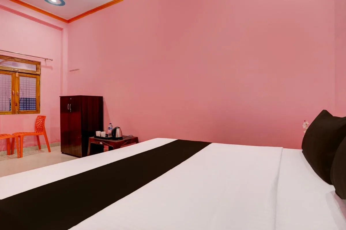 Image 3 of Hotel O Blue Moon