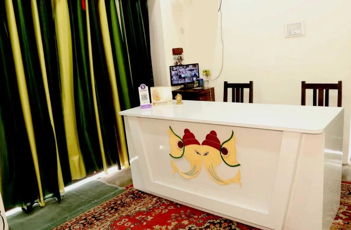 Image 1 of Hotel O Emerald P G H Prayag Guest House